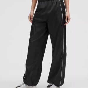 (XL) Stretch Satin Nylon Mid-Rise Pant Lululemon